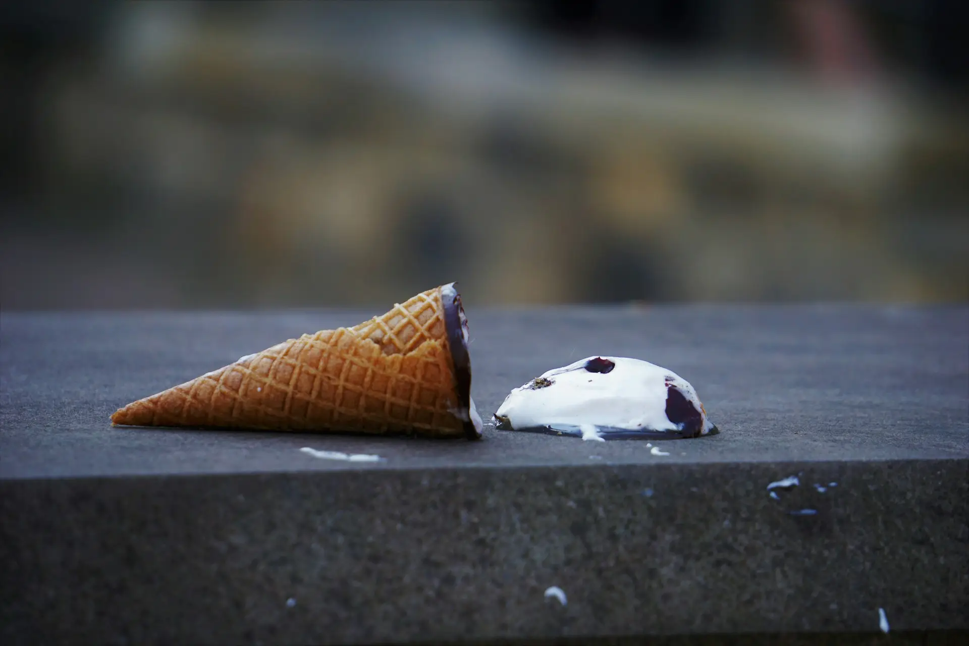 ice cream cone dropped on ledge